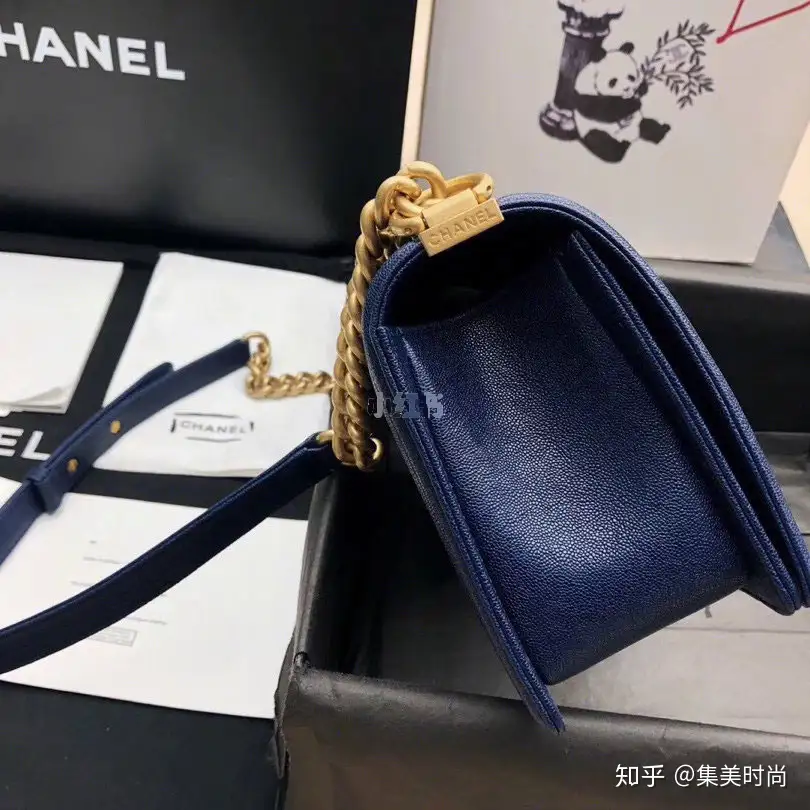 chanel香奈儿Chanel家的中号25cm夜空蓝leboy辣妈包- 知乎