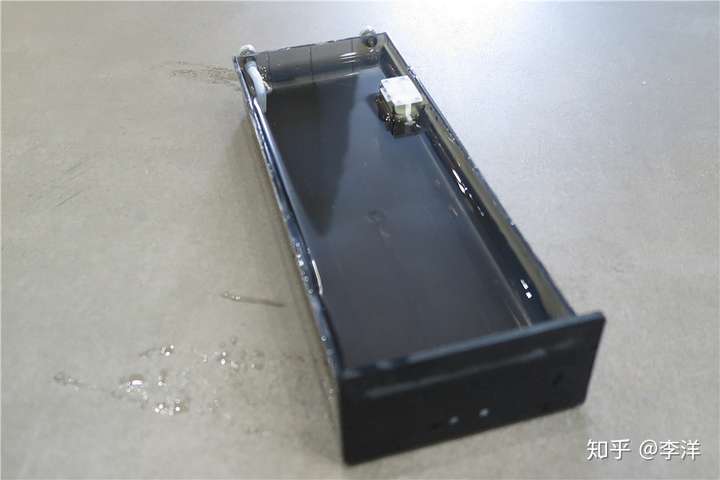 拆机评测:美的嵌入式蒸烤箱一体机TQN34FBJ-SA优缺点曝光 电器拆机百科 第8张-巨头拆机测评网 拆机评测:美的嵌入式蒸烤箱一体机TQN34FBJ-SA优缺点曝光 电器拆机百科 第8张