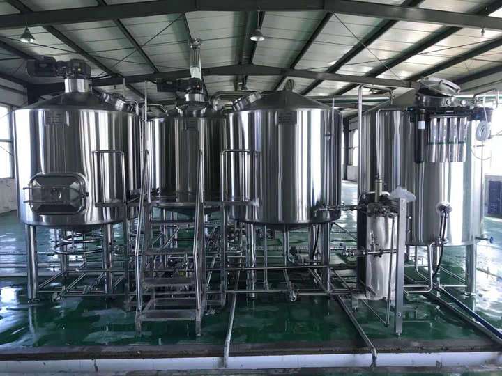 日产3000升大型精酿啤酒设备
