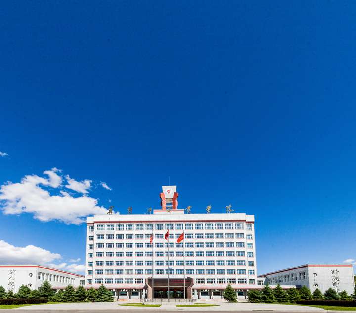 黑龙江工业学院的校园环境如何