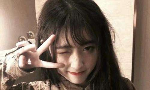 怎么和女生聊天逗她笑?让女生开心很简单