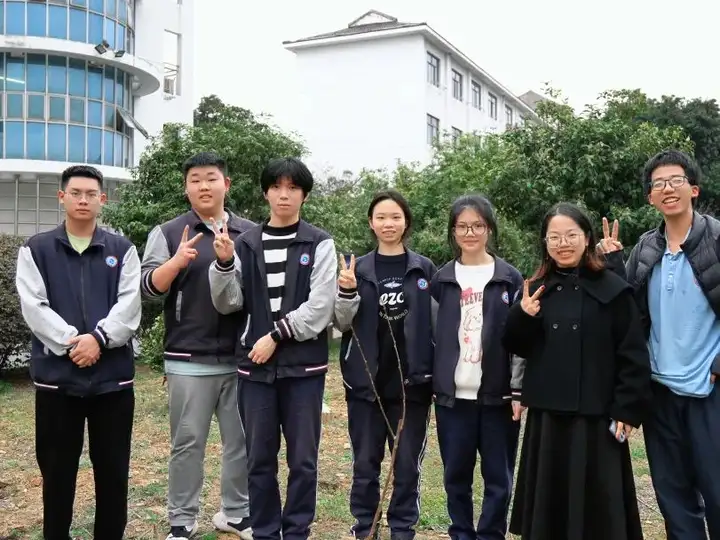 “植”此青绿 润育桃李丨富阳校区开展植树节主题活动(图8)