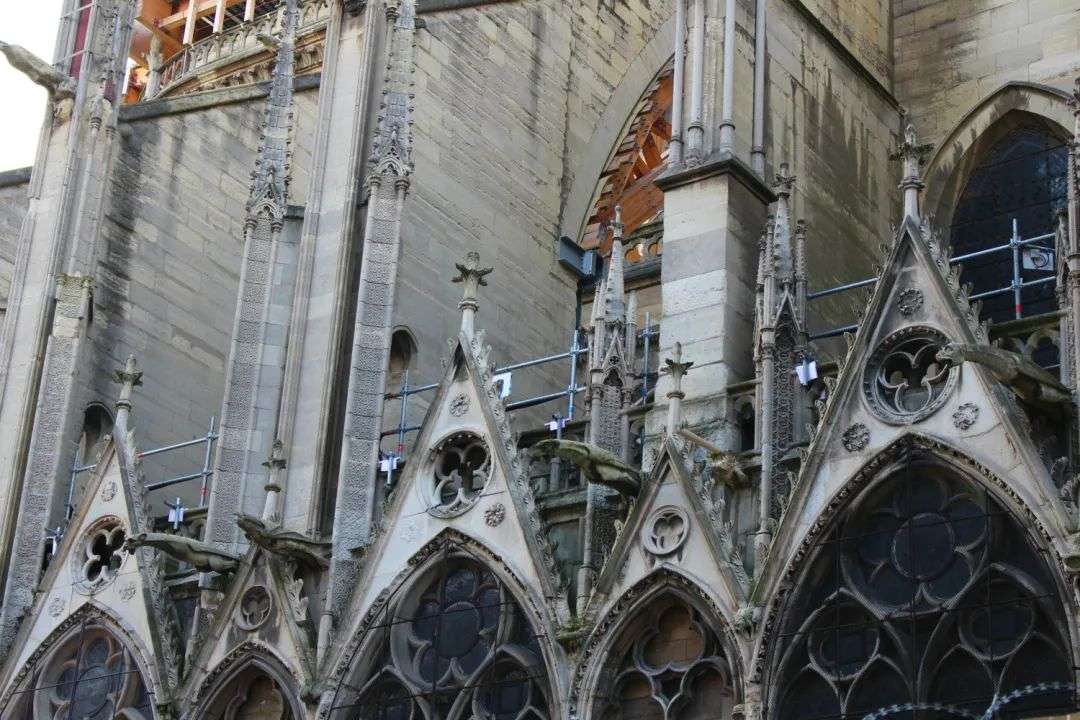 一年之后 巴黎圣母院的修复进展如何 知乎