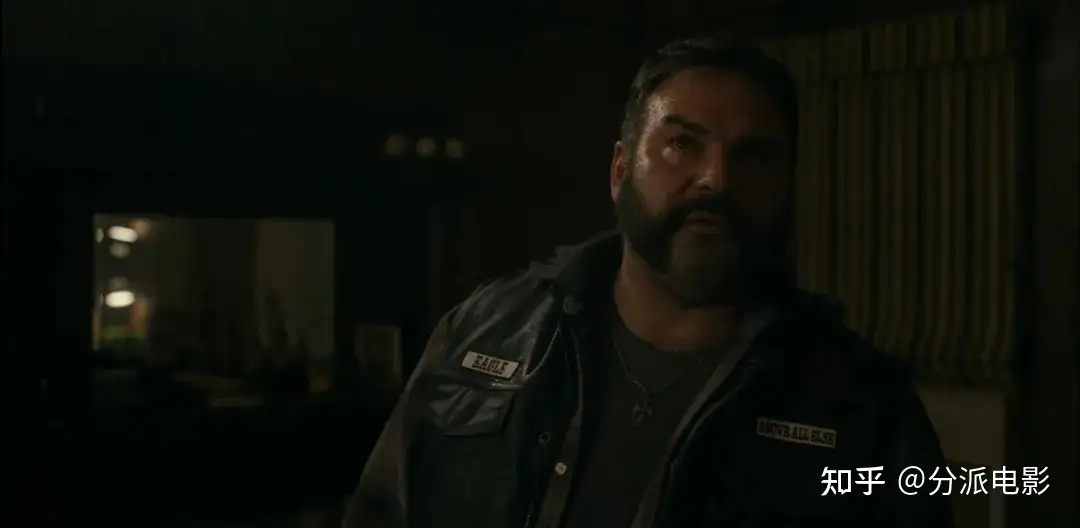 《特别小组》低开高走，HBO这部犯罪新剧赢麻了