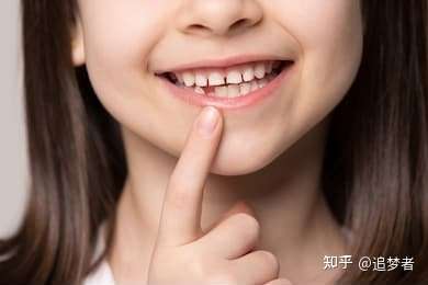 婴幼儿的牙齿健康怎么呵护