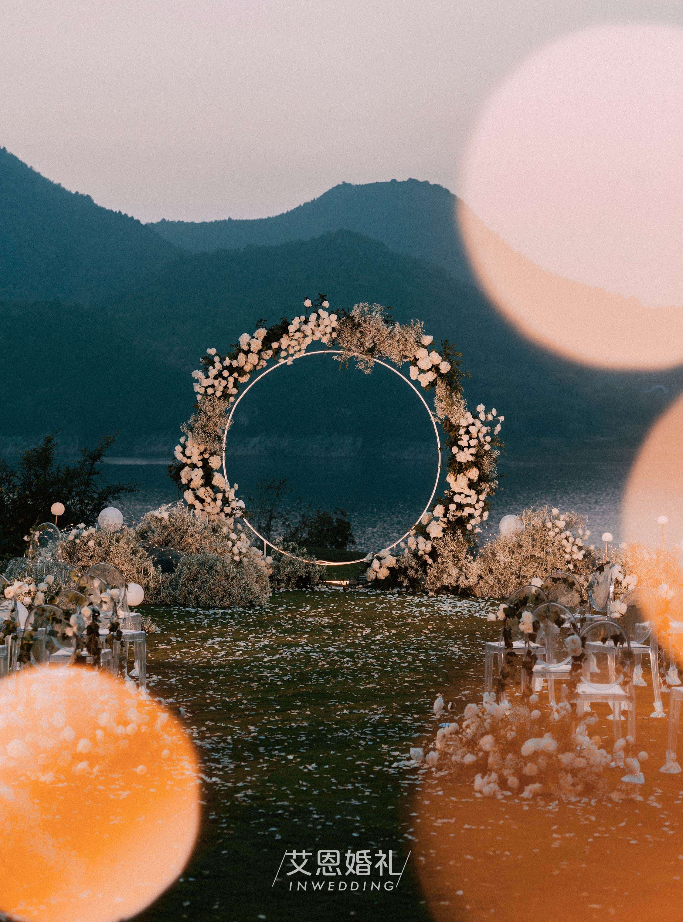 阳光温柔云朵可爱风都是甜的目的地婚礼