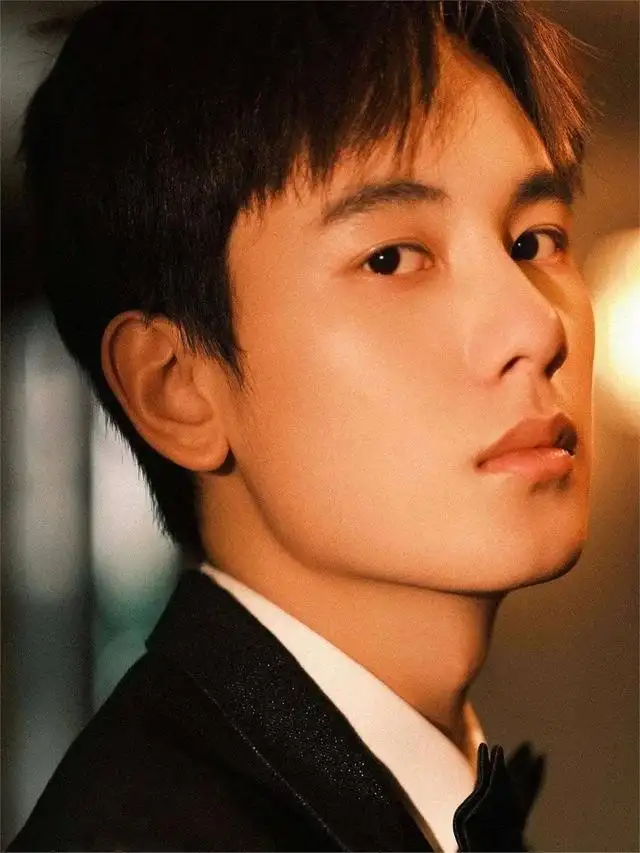 张子枫、胡先煦新片《穿过月亮的旅行》将演夫妻，你对该部剧有何期待？