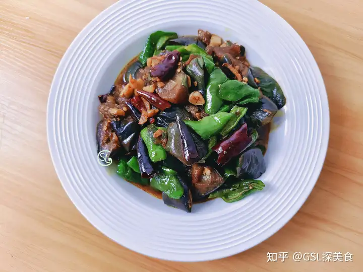 茄子不过油，不焯水，超简单的家常做法，好吃下饭，一点都不油腻-茄子最好吃的做法,不用油炸怎么做