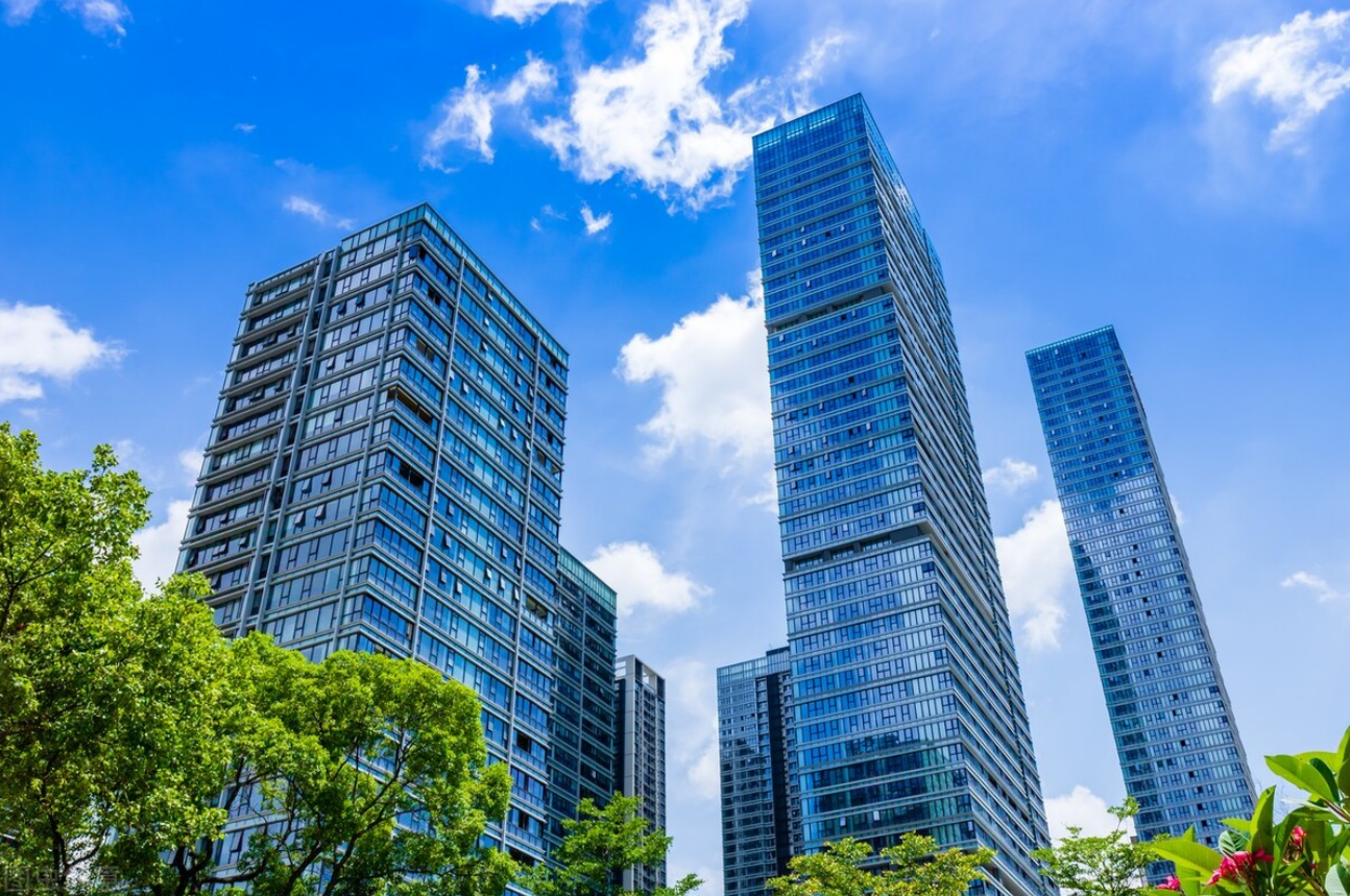 章哥说买房 的想法: 我在大望路的现代城有个90平米的两居,想