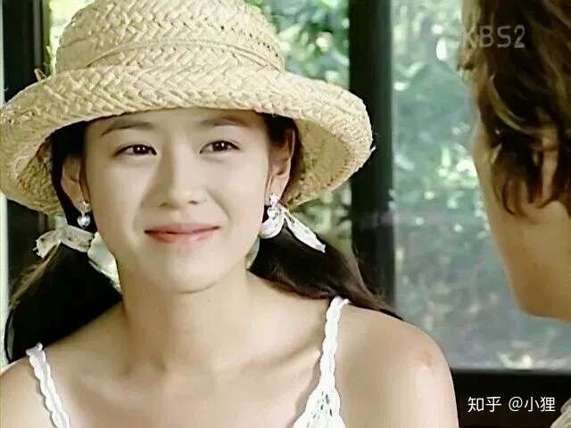 你认为有柔弱小白花长相的女明星是谁?