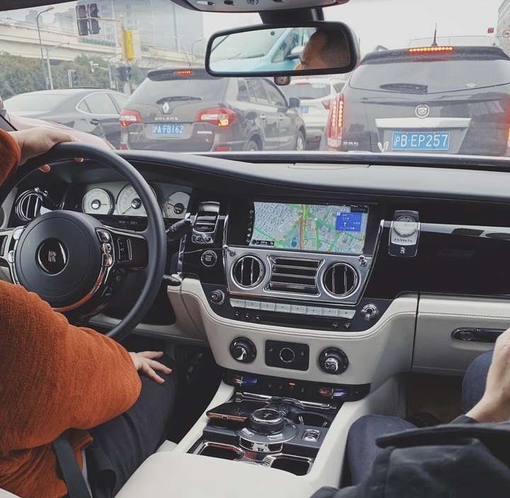 一般什么样的人会开或者买劳斯莱斯?