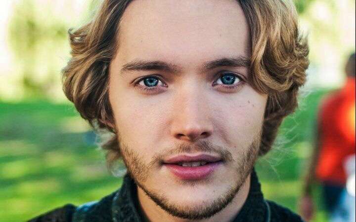 有谁看新美剧《风中的女王》了吗?来评评吧?