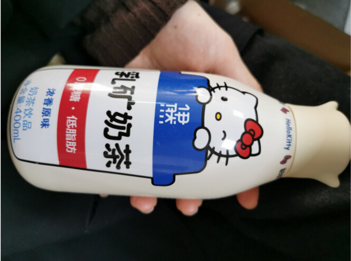 伊利伊然乳矿轻饮牛乳味