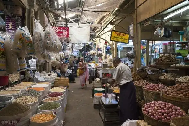 零食店进货渠道在哪里进啊（小零食店进货渠道推荐）