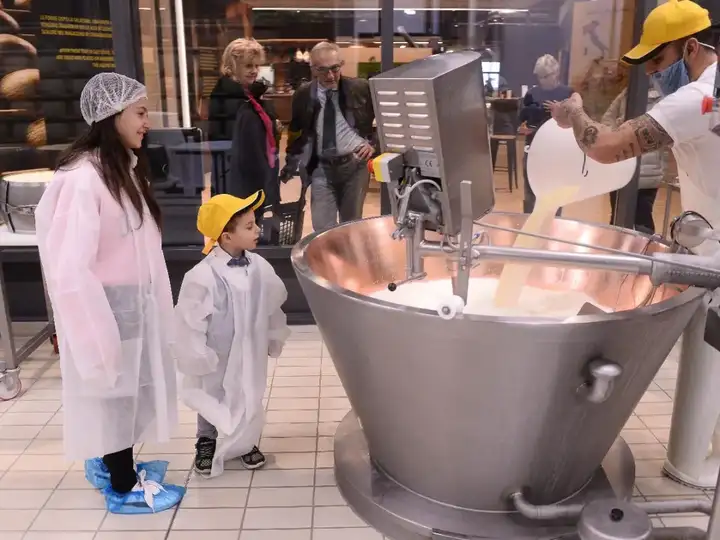 Eataly：农业旅游沉浸式消费体验天花板
