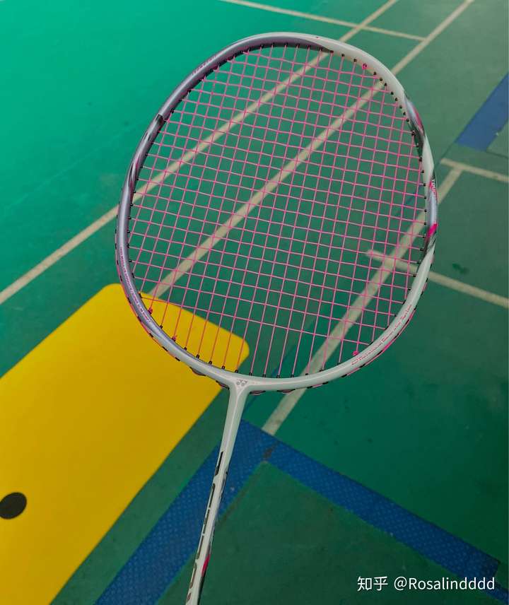 女生新手想买羽毛球拍有什么推荐?