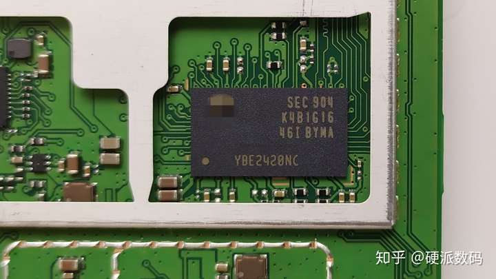 深度拆机曝光:华为路由WS5200四核版内部情况 数码拆机百科 第5张-巨头拆机测评网