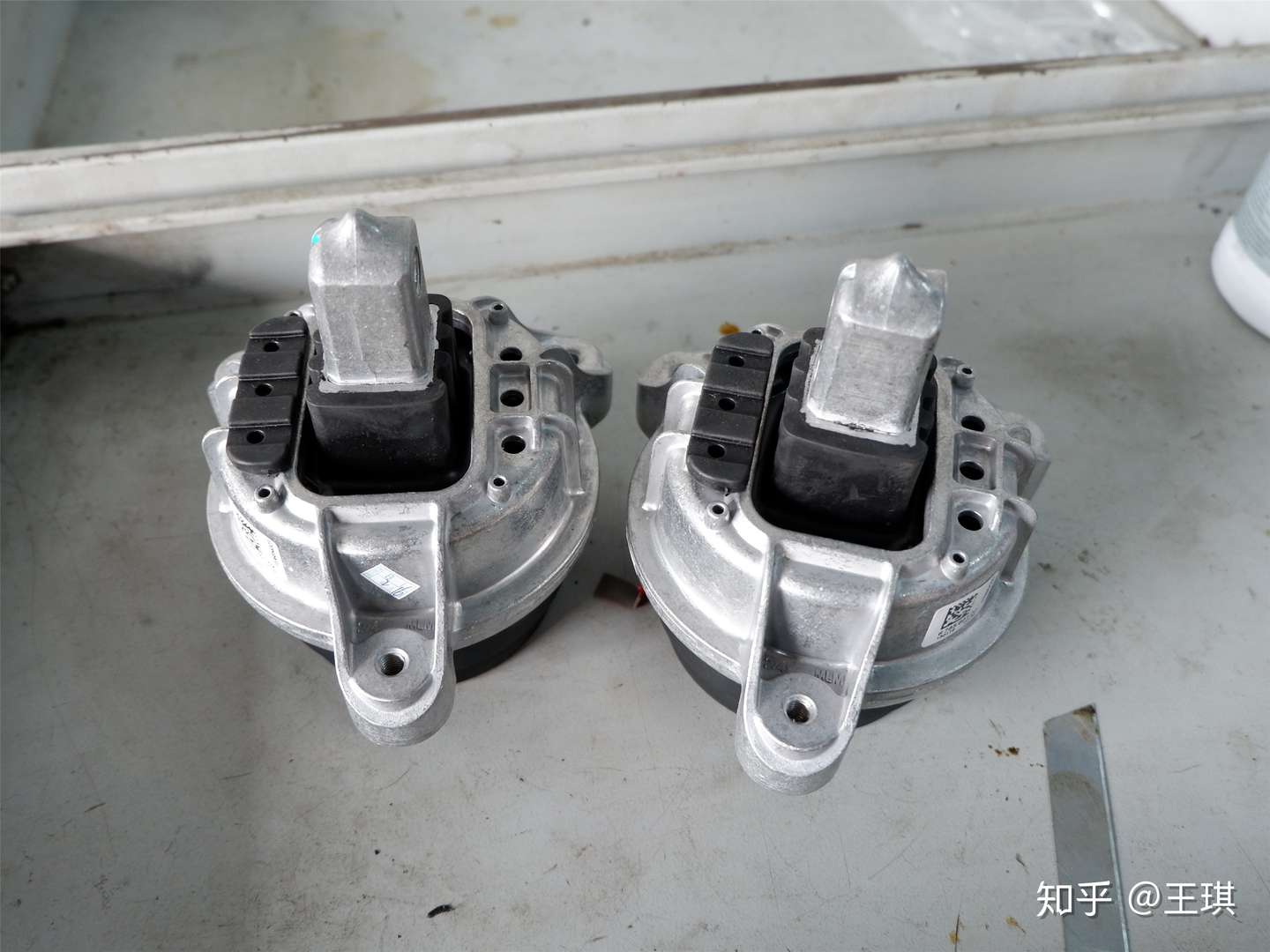 宝马的经历告诉我 这个东西坏了也会导致发动机抖动 知乎