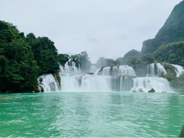 广西旅游必去十大景点排名（广西旅游攻略自由行路线推荐）