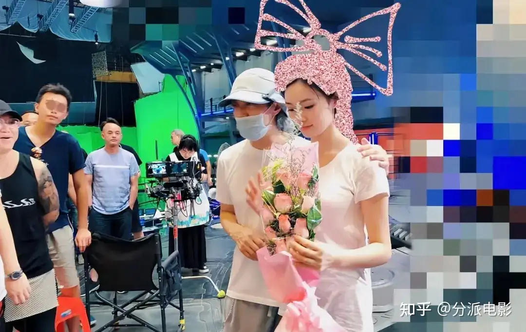 《功夫女足》口碑撕裂,票房狂飙!星爷的“身不由己”谁能看懂?