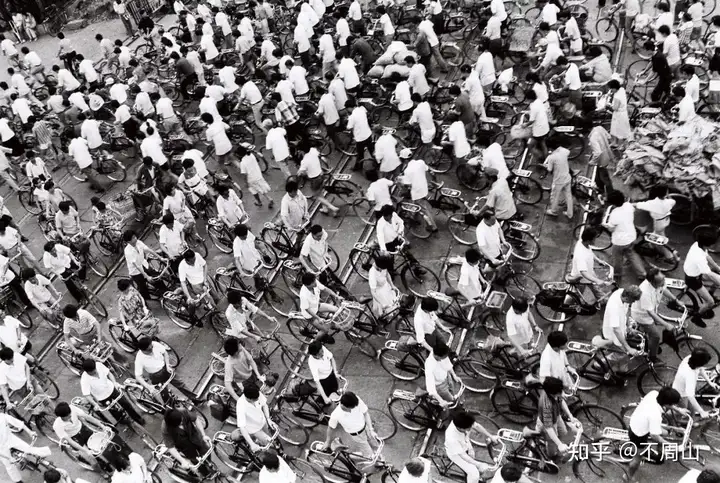中国自行车变迁史，曾经的自行车王国老照片（自行