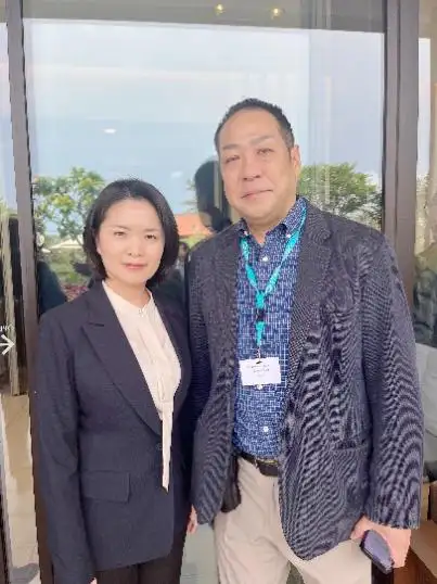 小岛老师(神谷教授(icl全球首席医学官scott barnes博士与张海燕主任)