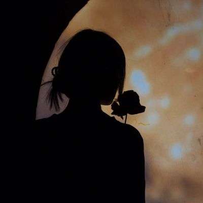 家人们,有不露脸的黑白女生头像吗? - 知乎