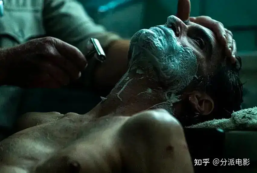 豆瓣6.0?哥谭变歌坛,《小丑2》扑大街!
