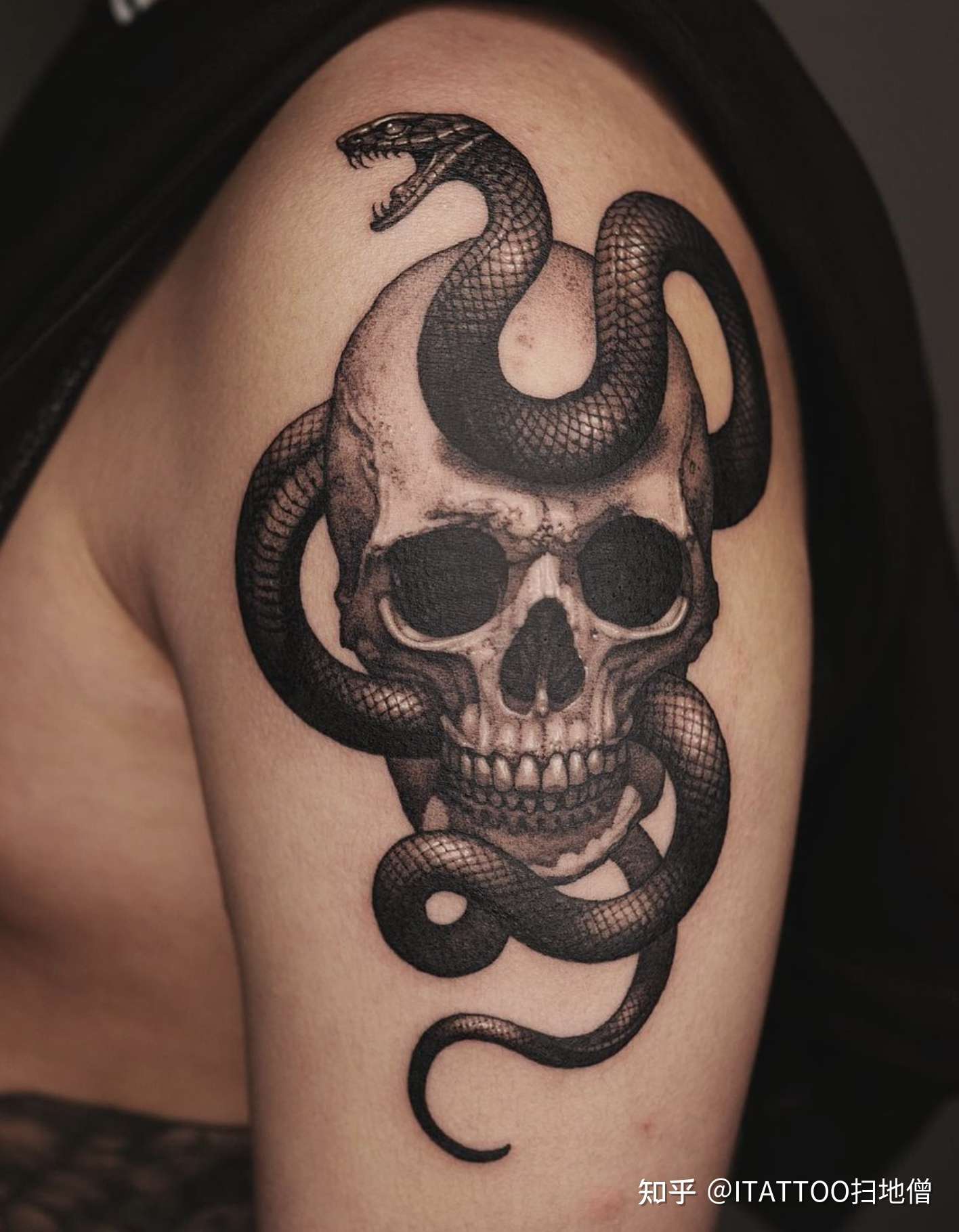 itattoo扫地僧 的想法: 暗黑集结 | taesin #暗黑纹身# #写实纹身