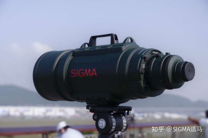 Sigma收購鏡頭