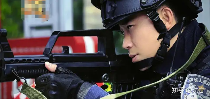 依据警察法哪条法律要求警察出示证件?包括法警。? - 知乎