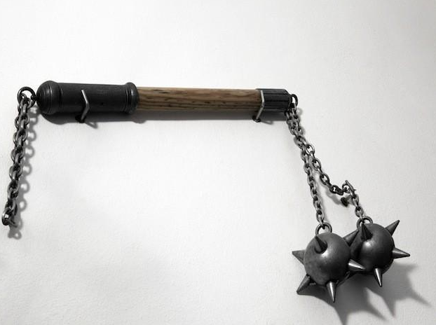 还有这种称为;连枷流星锤,最大的威力就是挥舞时产生的巨大离心力.