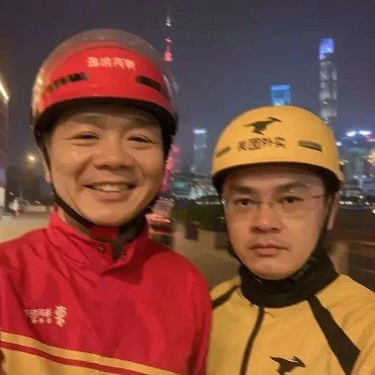 大佬都在玩的AI名片，用这个提示词轻松搞定