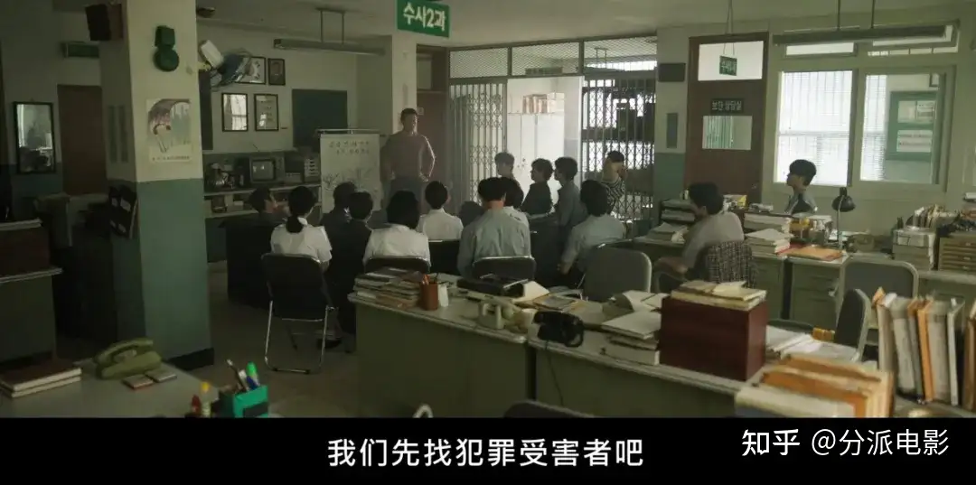 《稻草人》冷门逆袭黑马，这部剧惊悚又烧脑！