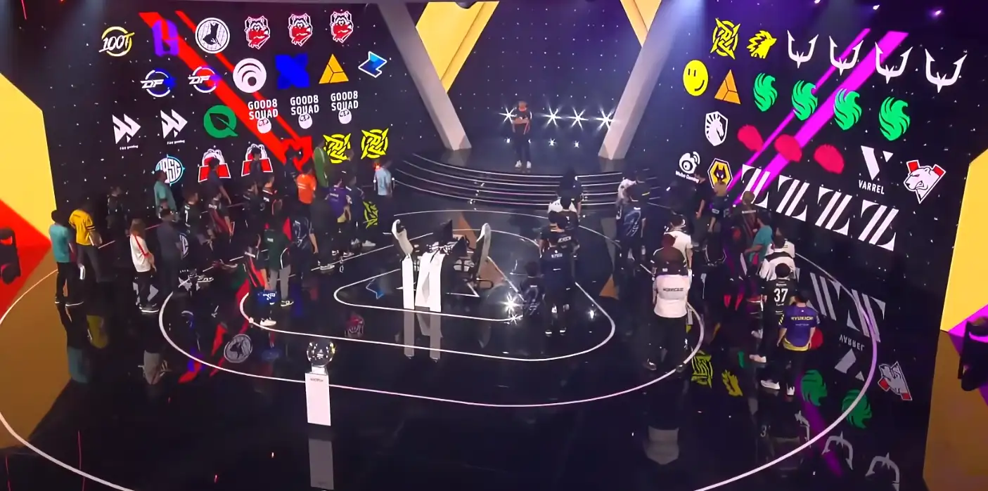 如何看待 2026 EWC 官方因Xiaohai更换战队而取消其《街霸 6》卫冕冠军直邀资格的行为？