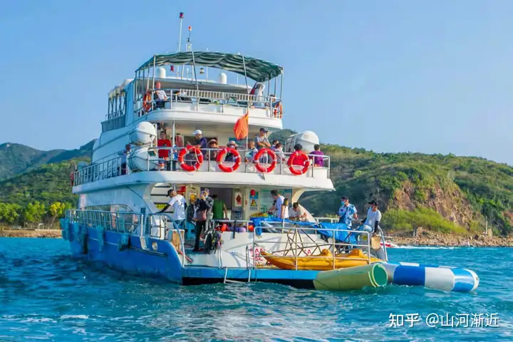 天津企业旅行团建丨三亚3-5日 蜈支洲岛 游艇观光出海 亚特兰蒂斯 希尔顿自助BBQ 团建活动