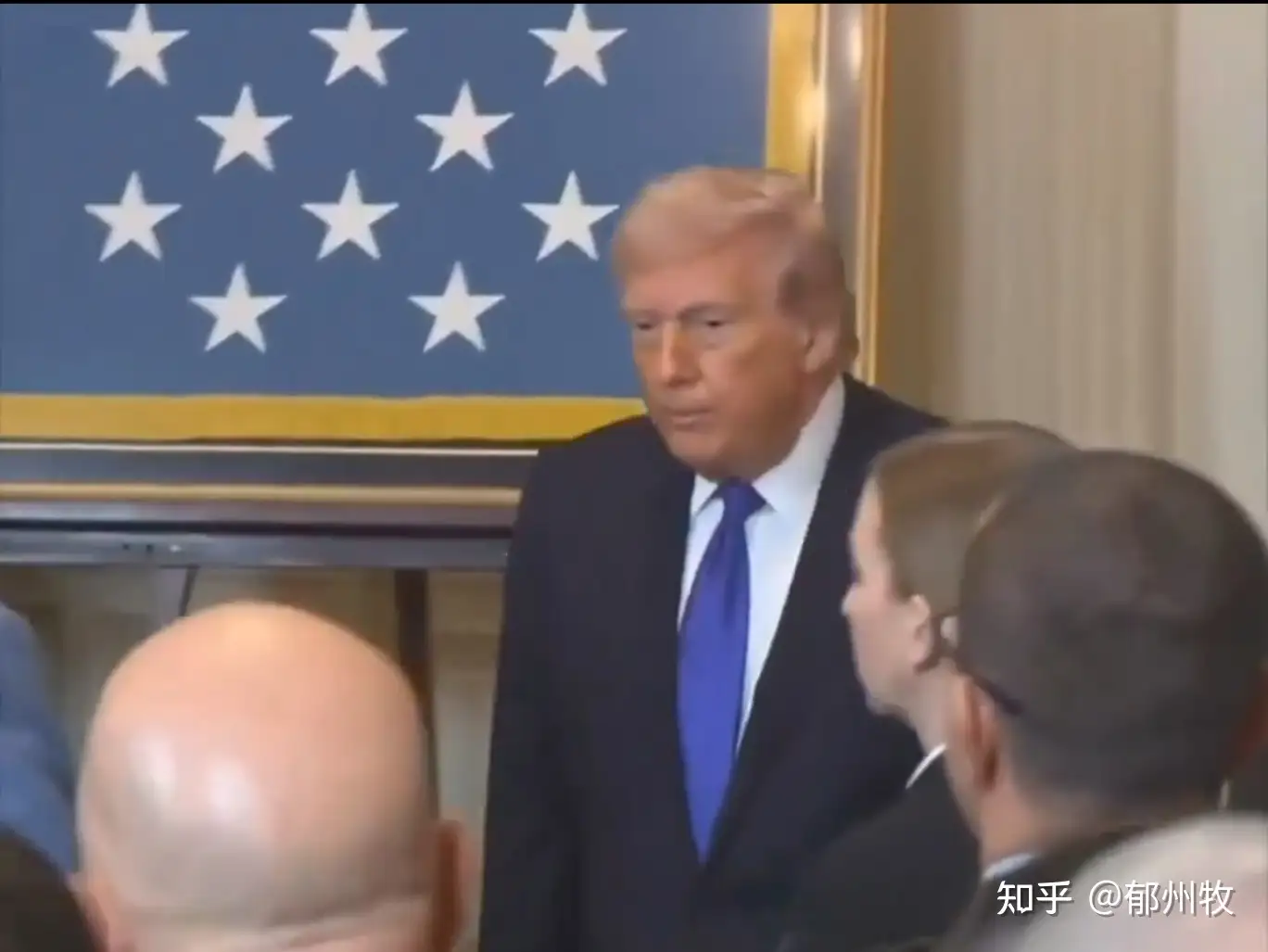 民调显示 43%美民众反对打击伊朗，怕重蹈伊拉克覆辙，特朗普为何执意升级打击？为何能越过国会授权开战？