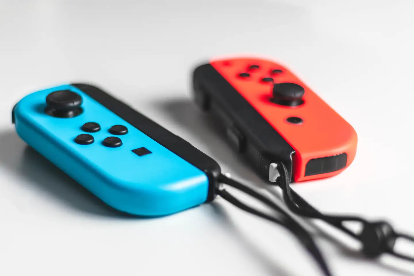 Nintendo Switch左手柄Joy-con自动漂移问题，如何解决？ - 知乎
