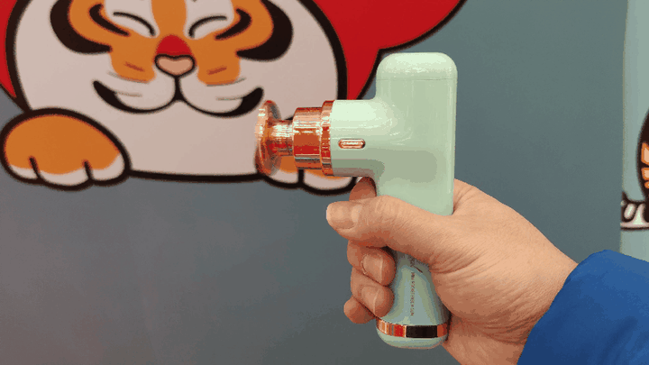 运动随身带,按摩解疲累,野小兽MG10随身筋膜枪体验