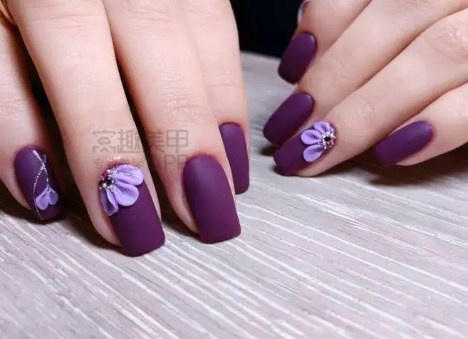 one荐美甲▏拥有这些紫色美甲罗子君才是人生赢家