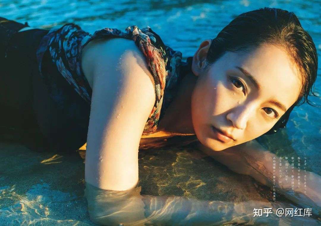 吉冈里帆花花公子写真-Weekly Playboy Facebook-第7张