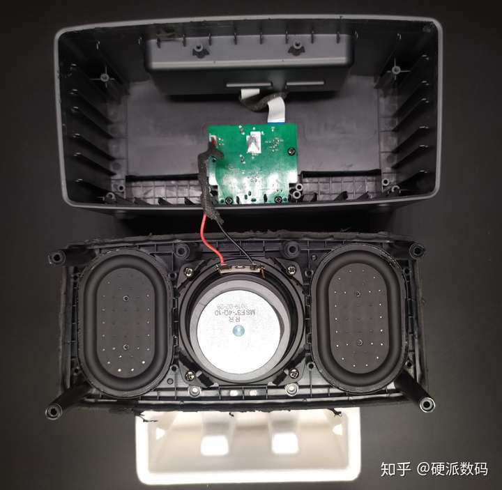 深度硬件解析-360AI音箱 数码拆机百科 第3张-巨头拆机测评网