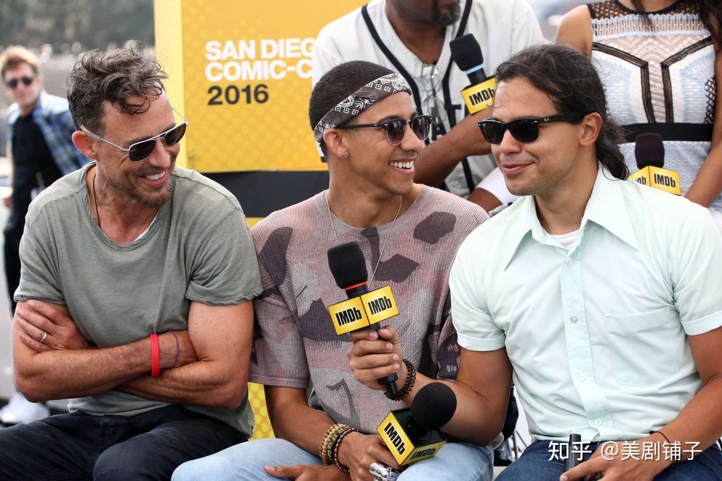 两位主演将退出dc剧集 闪电侠 第七季 知乎