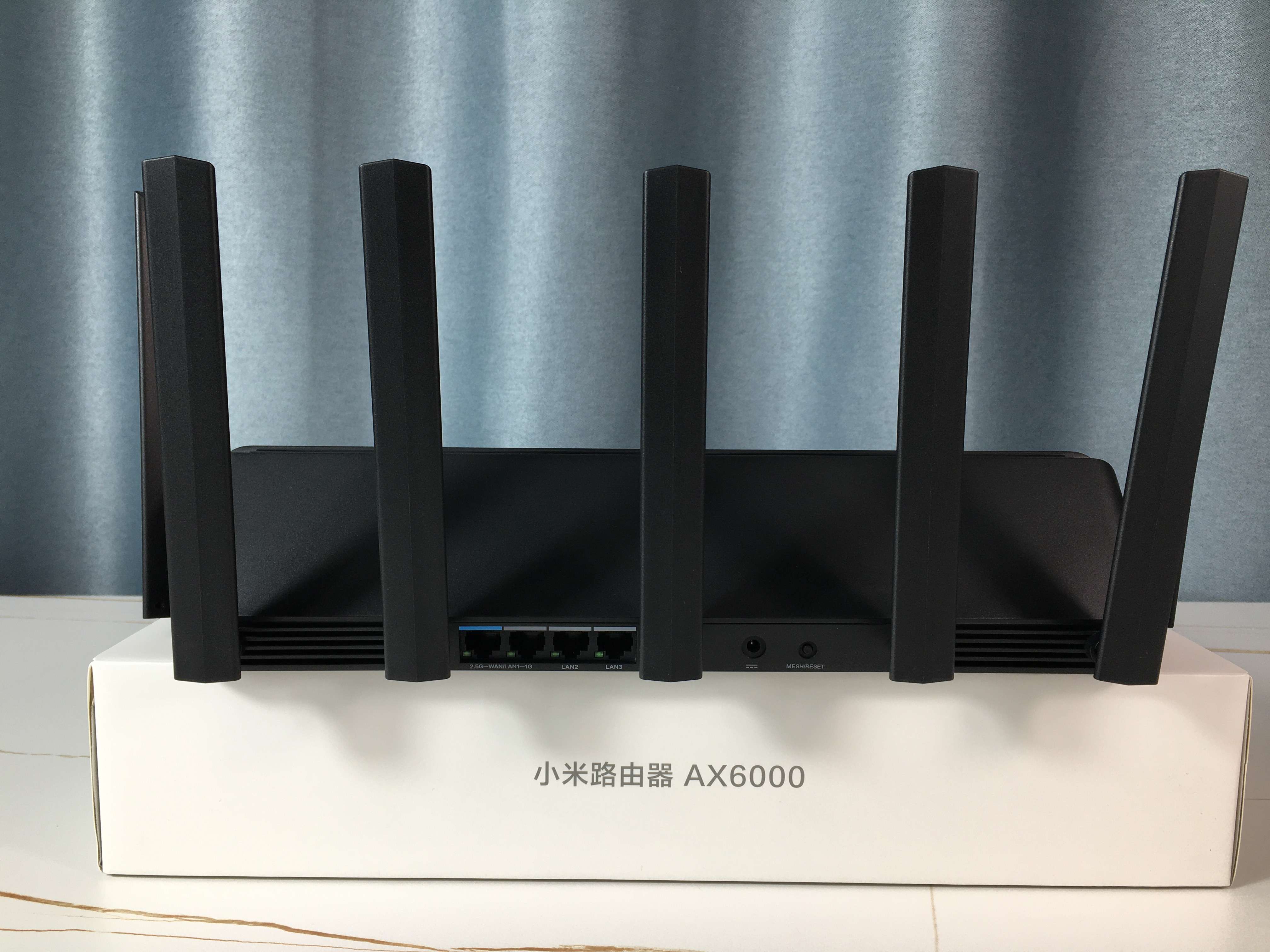 突然发现家里还有个小米的ax6000路由器入手一个月了一直放在角落里没