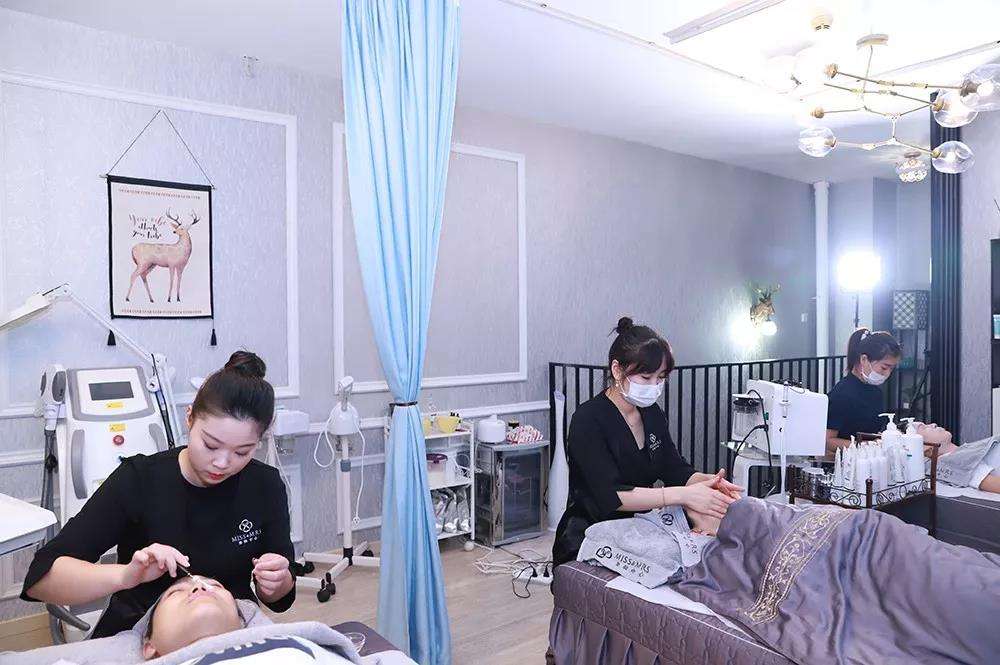 开美容院必办哪几个证件 知乎 开美容院必办哪几个证件 知乎