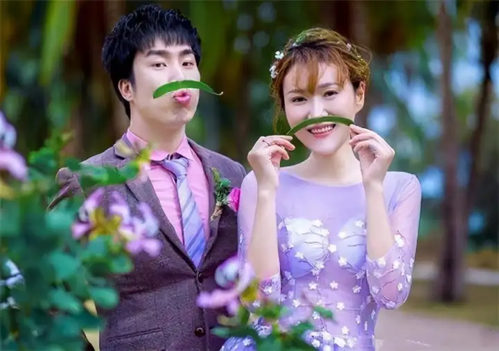 骚男官宣与小茉莉恋情：今天我们在一起了！骚男终于走出前任阴影，现女友颜值高！（骚男官宣离婚）