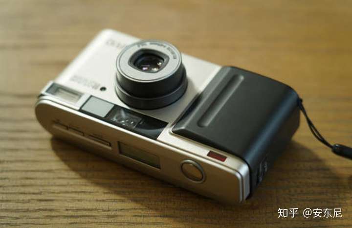 新手入坑,什么胶片相机比较合适?
