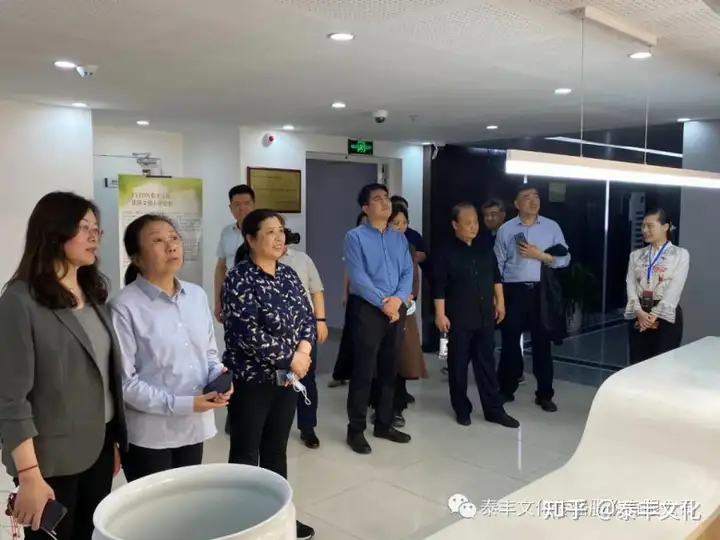 聚焦丨潍坊市文旅局领导一行莅临泰丰文化参观考察，共促文化事业发展