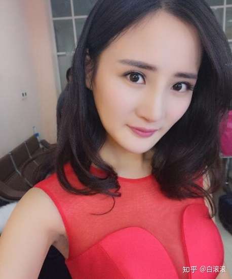 杨幂承认自体脂肪隆胸自体脂肪隆胸效果