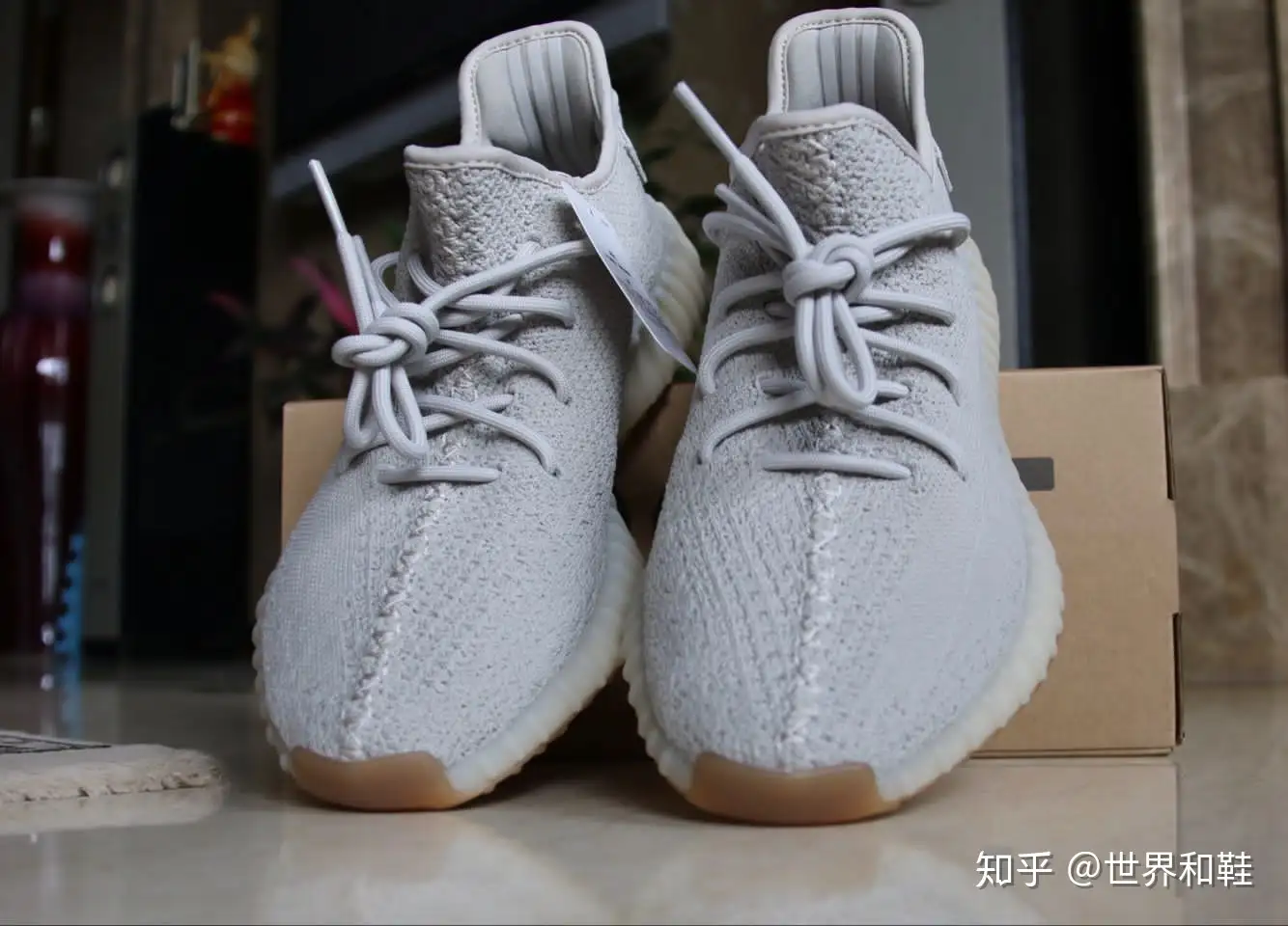 世界和鞋# YEEZY BOOST 350 V2 SESAME - 知乎